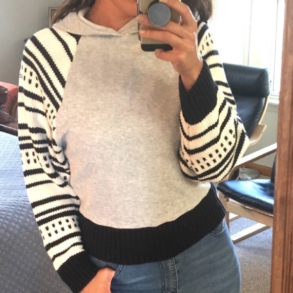 Urban Outfitters Sweaters - URBAN OUTFITTERS HOODIE